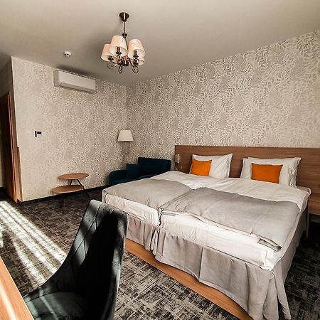 Sztuka Smaku - Restauracja I Hotelik Świdnica Eksteriør bilde