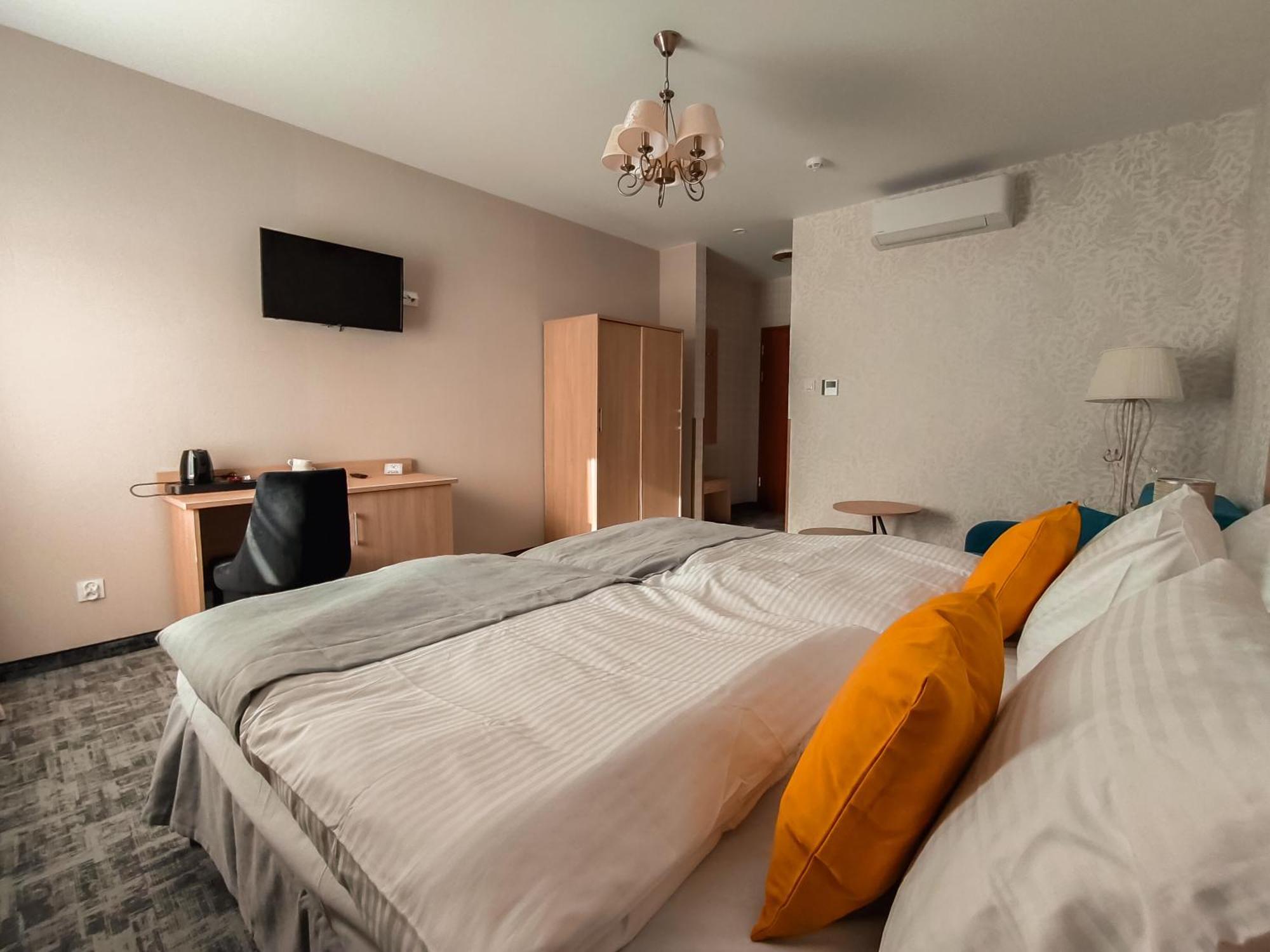 Sztuka Smaku - Restauracja I Hotelik Świdnica Eksteriør bilde